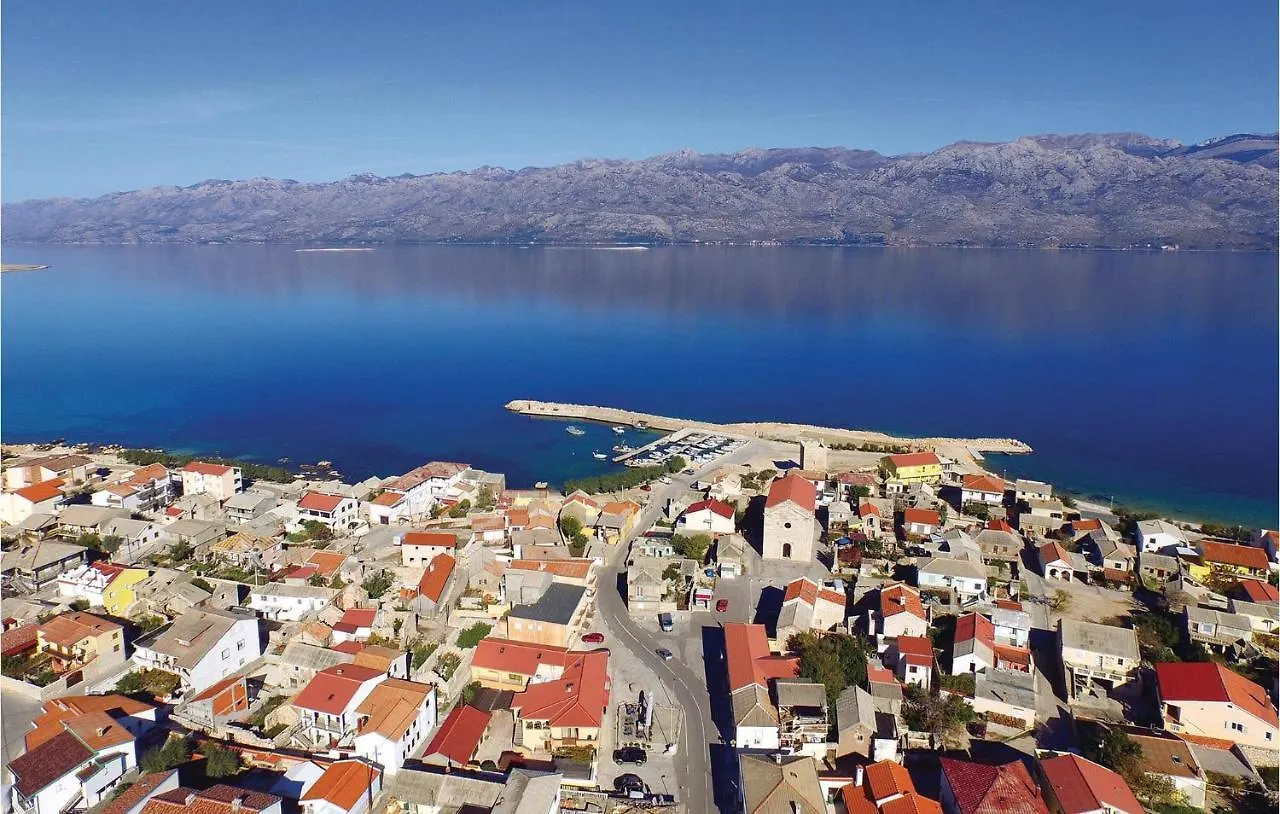 Stunning Apartment In Razanac With Wifi