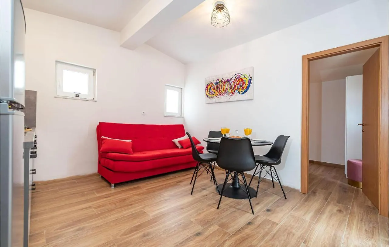 Stunning Apartment In Razanac With Wifi