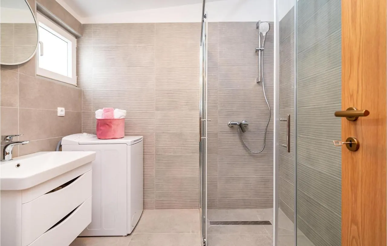 Stunning Apartment In Razanac With Wifi